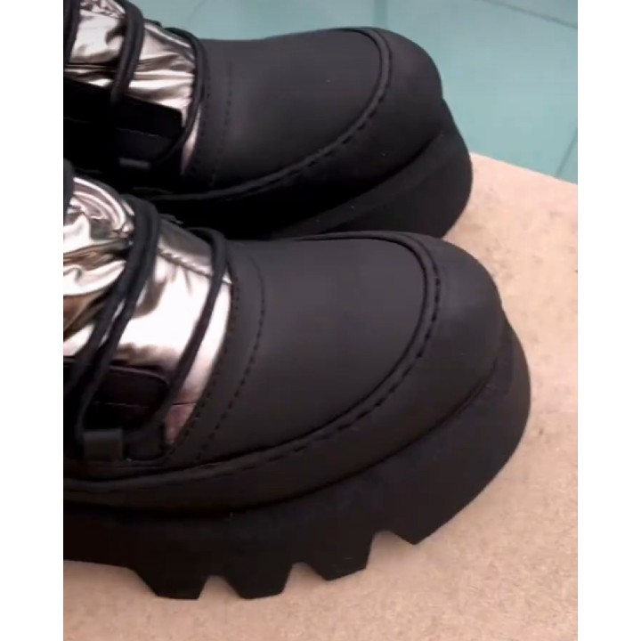 BOTA APRES SKY