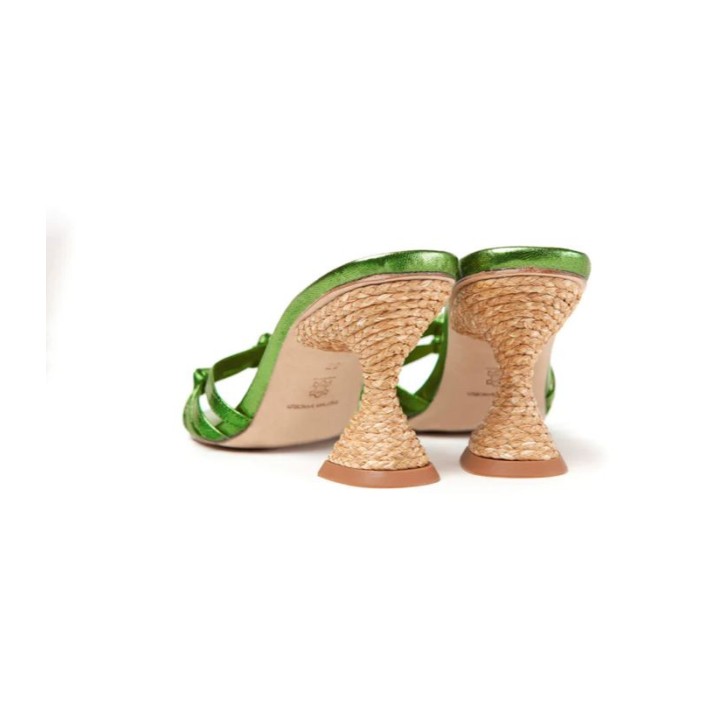 SANDALIA TACON TUBULAR PIEL