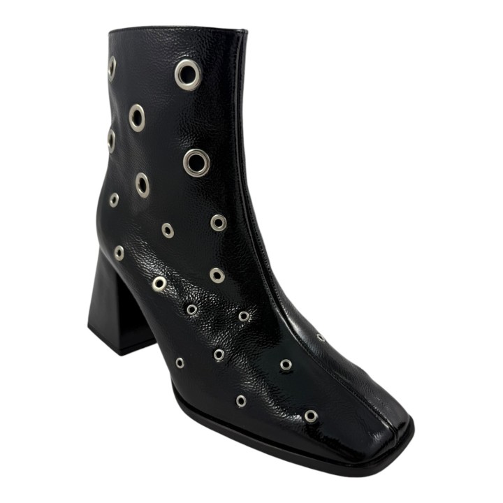 BOTIN TACON ARANDELAS PIEL
