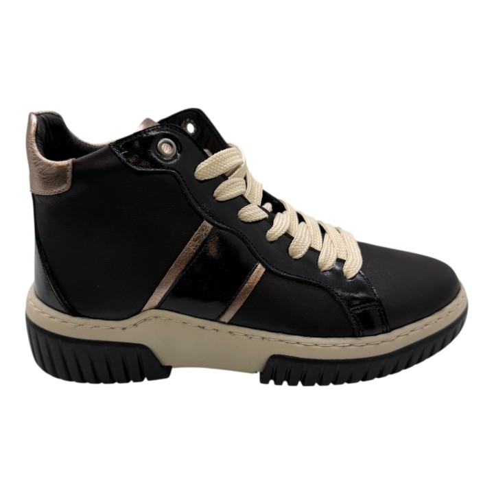 SNEAKER BOTA PIEL