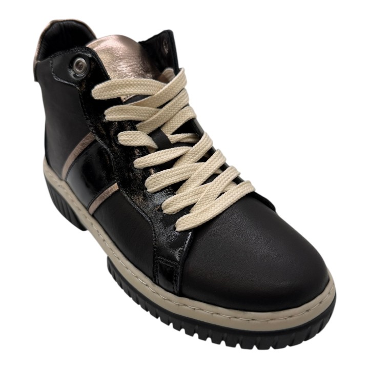 SNEAKER BOTA PIEL