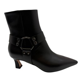 BOTIN PUNTERA PIEL