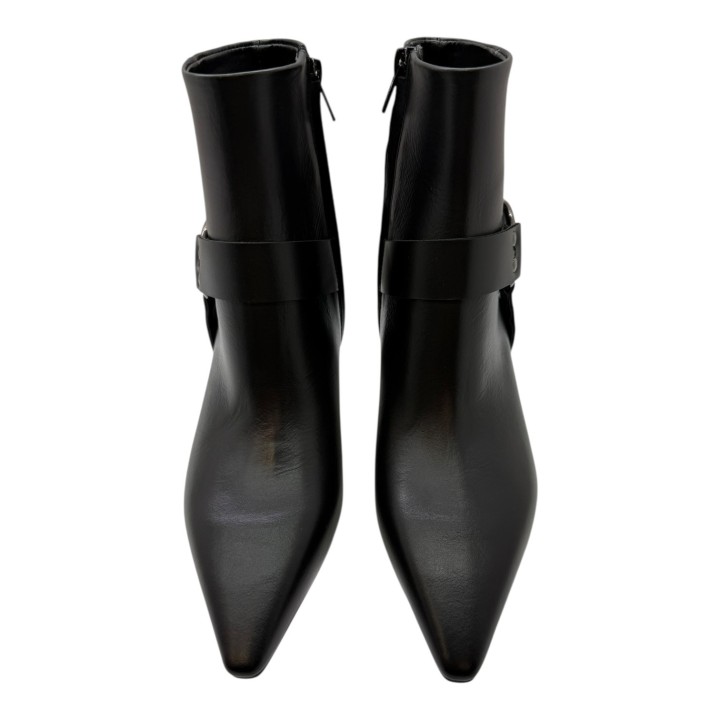BOTIN PUNTERA PIEL