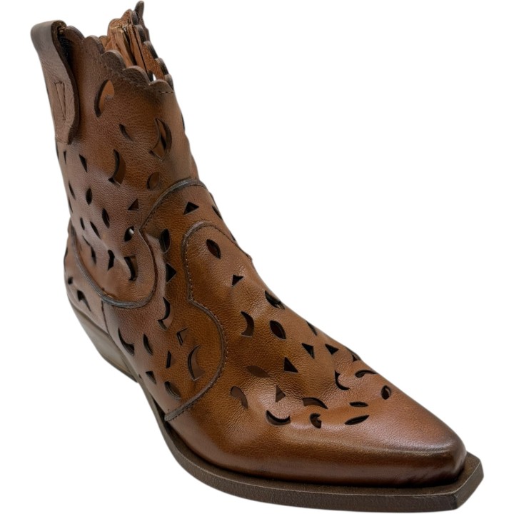 BOTIN CAMPERO TROQUELADO