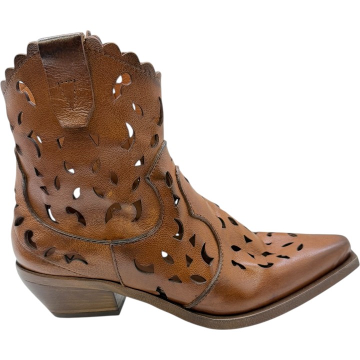 BOTIN CAMPERO TROQUELADO